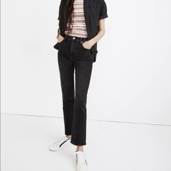 Madewell Petite Slim Demi-Boot Jeans in Barnsbury Wash - Picture 1 of 11